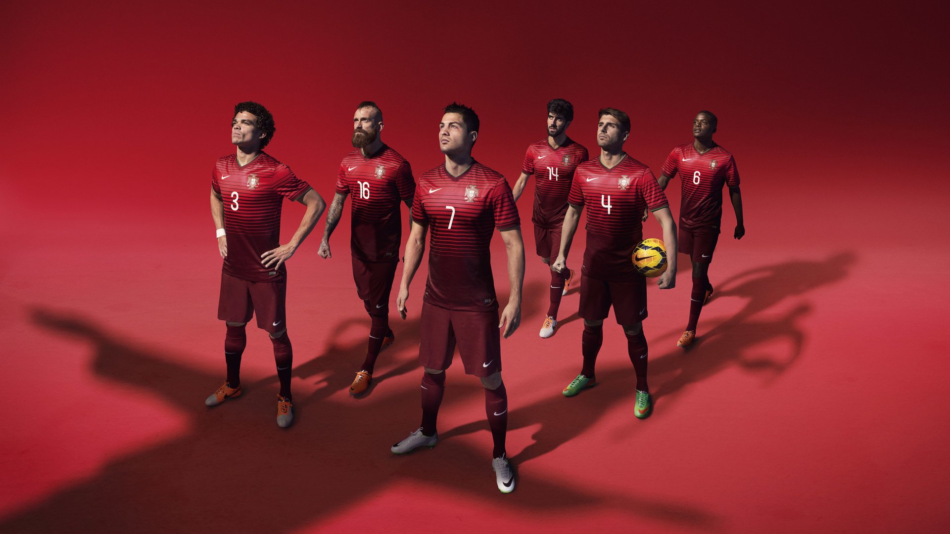 曼城完胜墨西哥,西甲国家德比焦点战揭示现代足球的战术融合